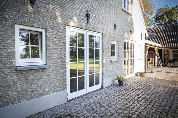 Houten tuindeuren de jong kozijnen